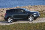 Toyota RAV4 2005 года